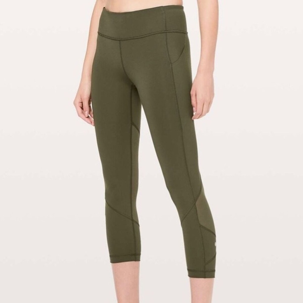 Lululemon Pace Rival Leggings Mid-rise size 8, No Piling!  22" inseam